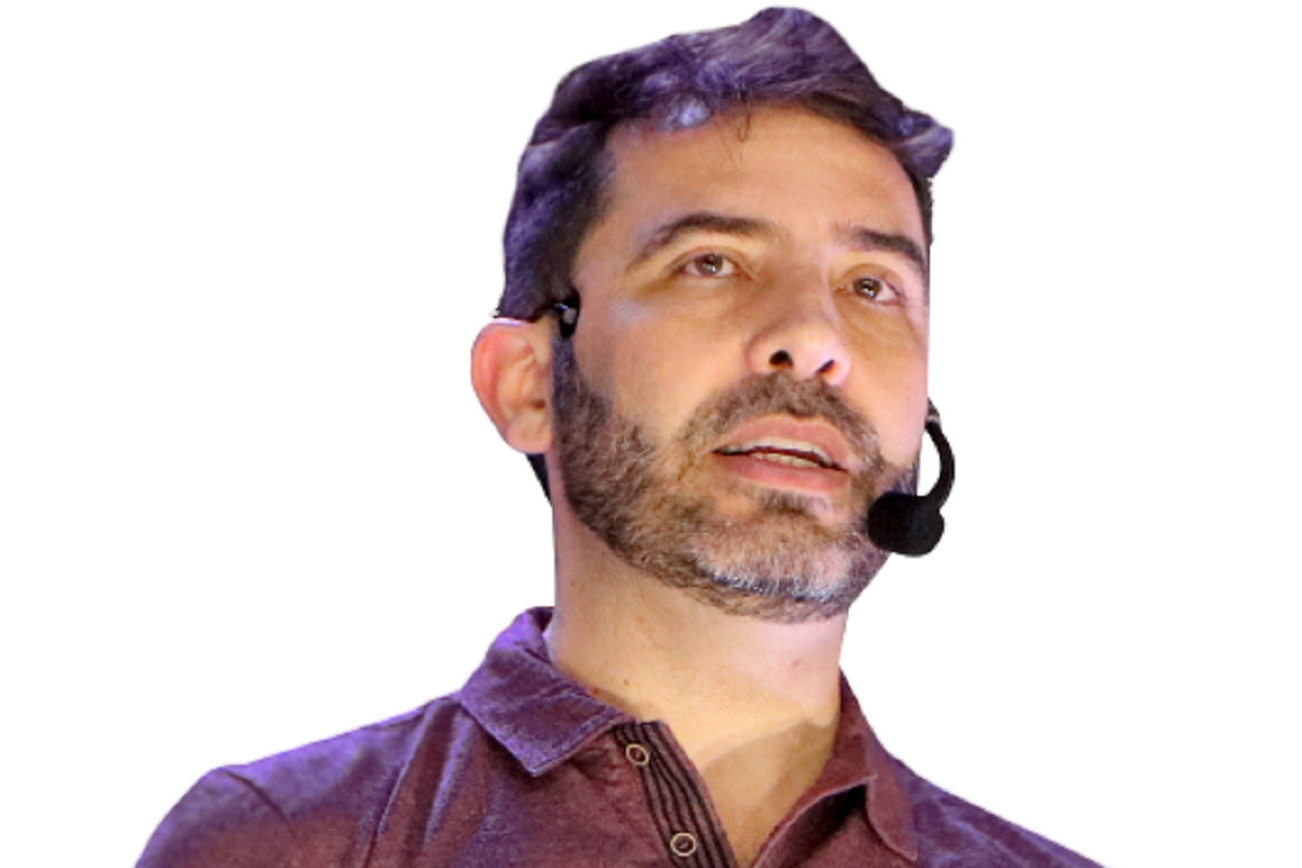 O treinador de desenvolvimento humano Marcelo Lyouman