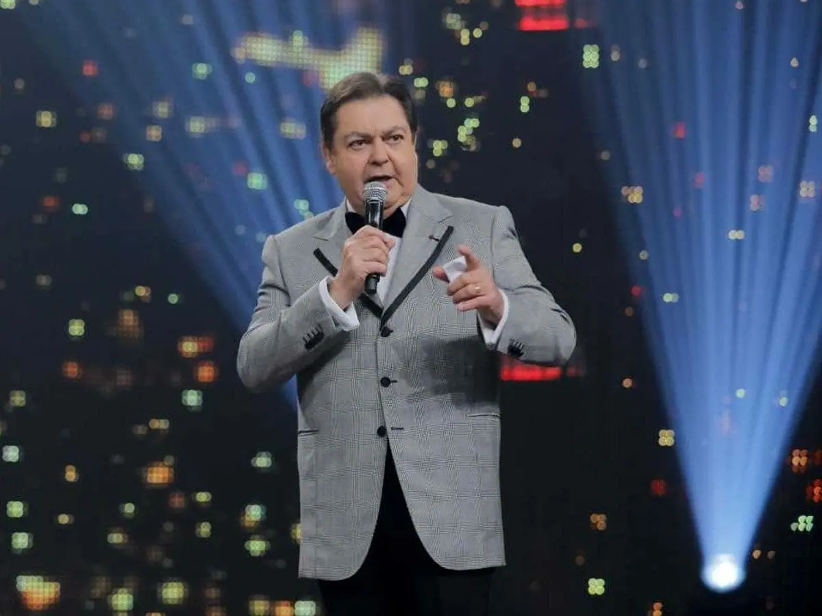 Fausto Silva vai aparecer na Band no 1º minuto de 2022 (Reprodução: Globo)