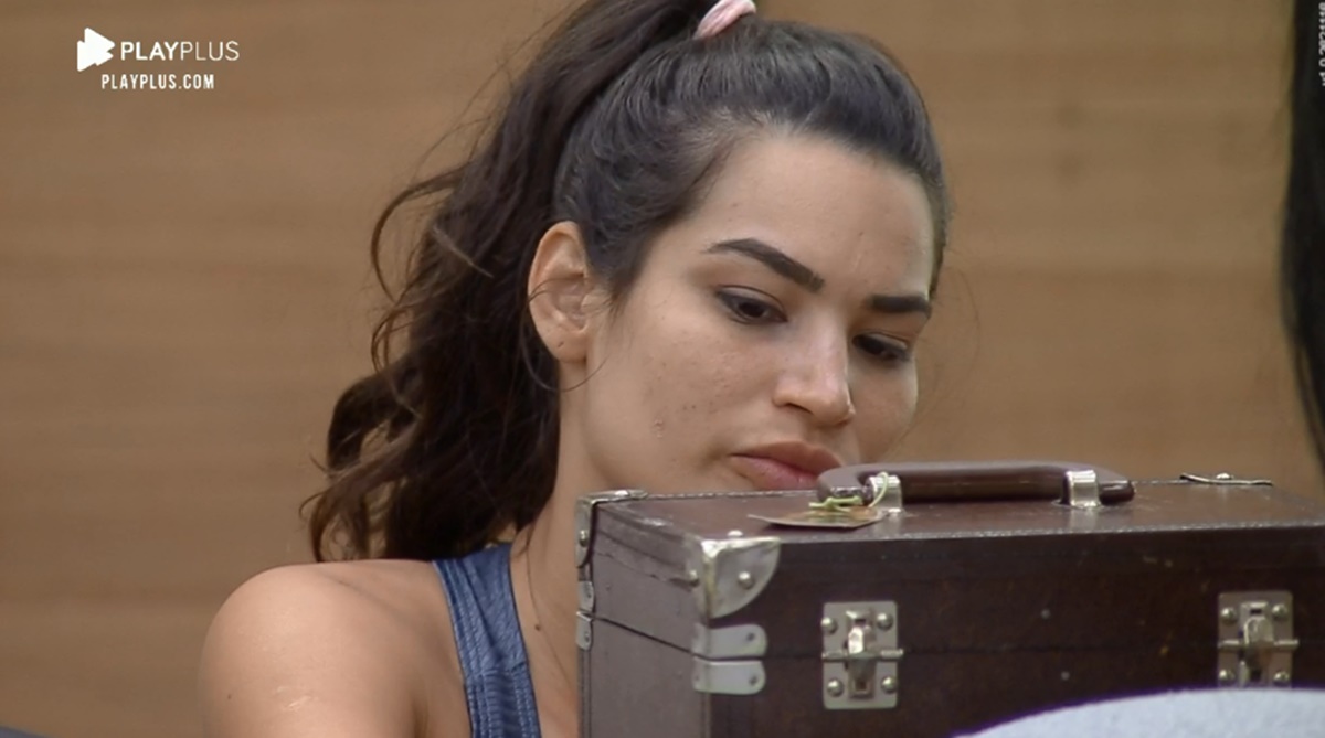 Raissa não aprova postura de Jojo após formação da Roça (Reprodução: PlayPlus)