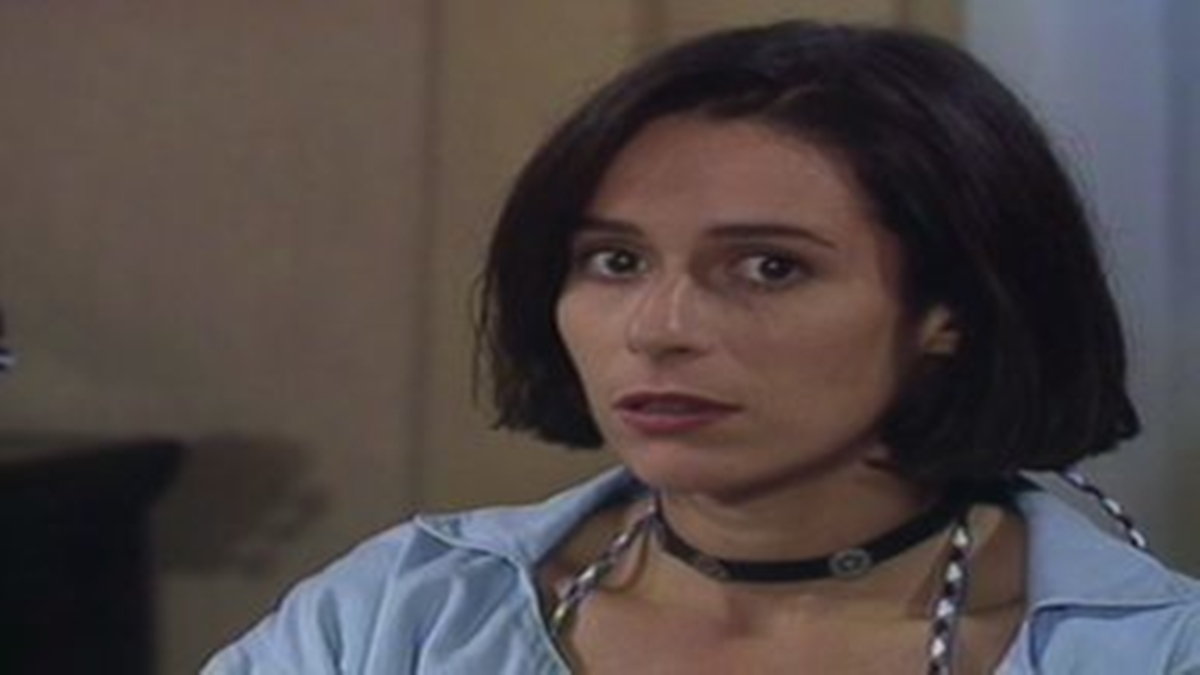 Lisa vira alvo da polícia (Reprodução: TV Globo)