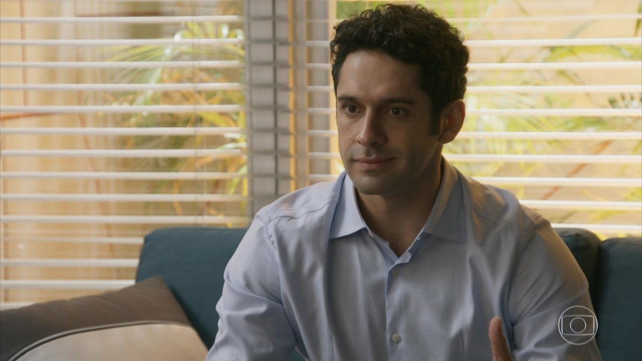 Beto (João Baldasserini) em Haja Coração