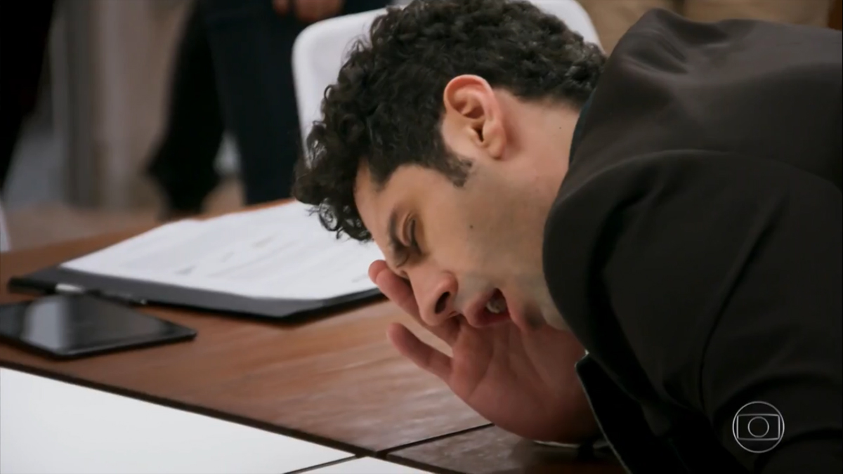 Beto (João Baldasserini) em Haja Coração