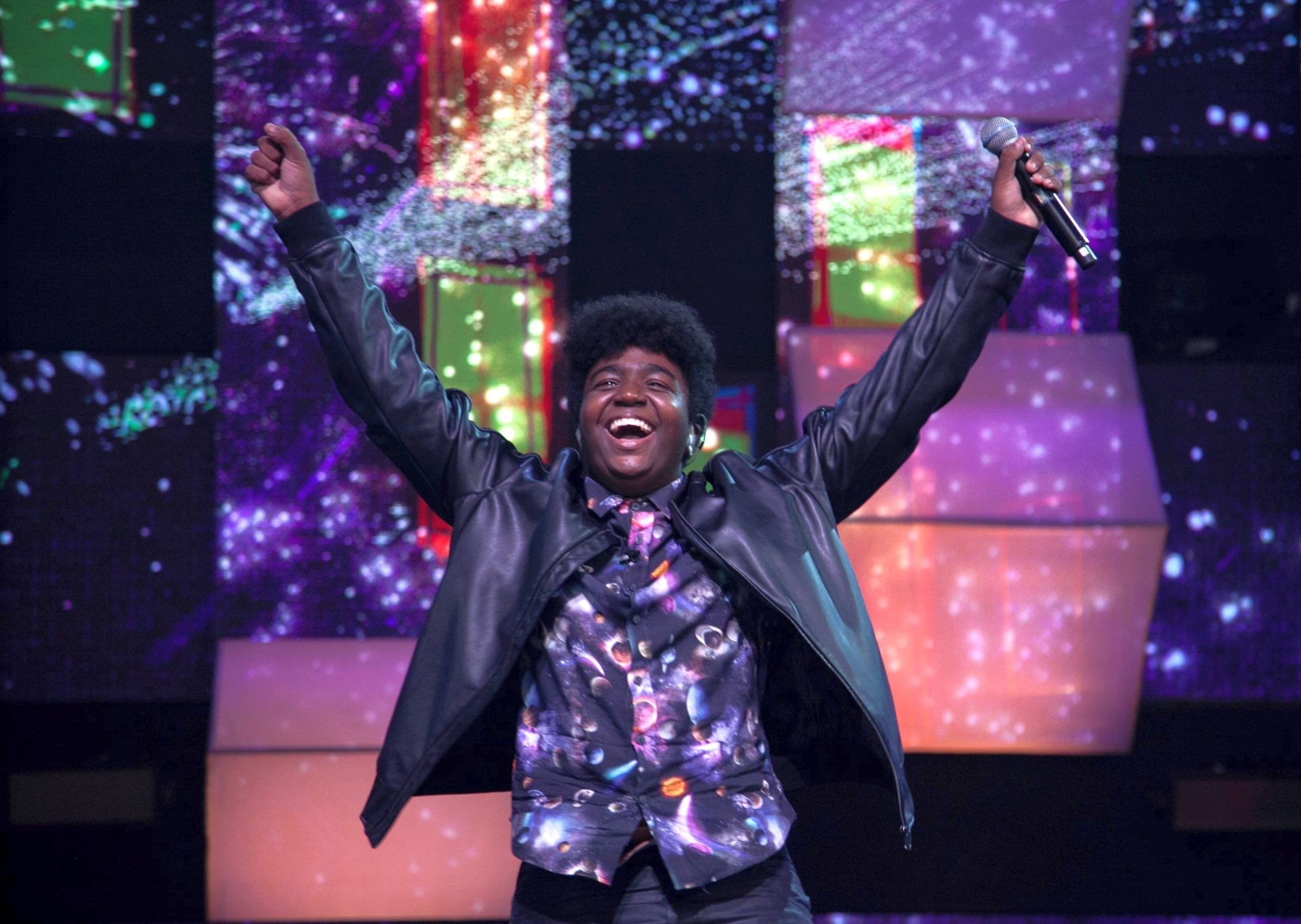 O vencedor Sidinho do Canta Comigo Teen