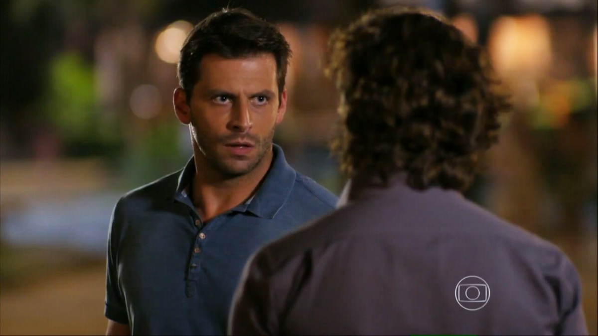Cassiano (Henri Castelli) e Alberto (Igor Rickli) em Flor do Caribe