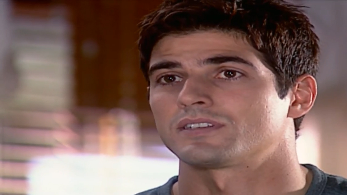 Edu (Reynaldo Gianecchini) em Laços de Família
