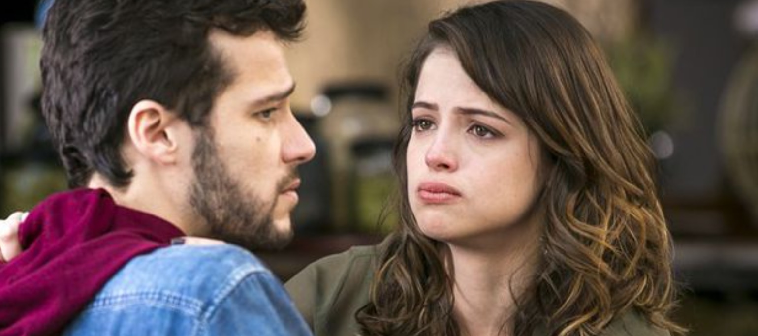 Giovanni (Jayme Matarazzo) e Camila (Agatha Moreira) de Haja Coração