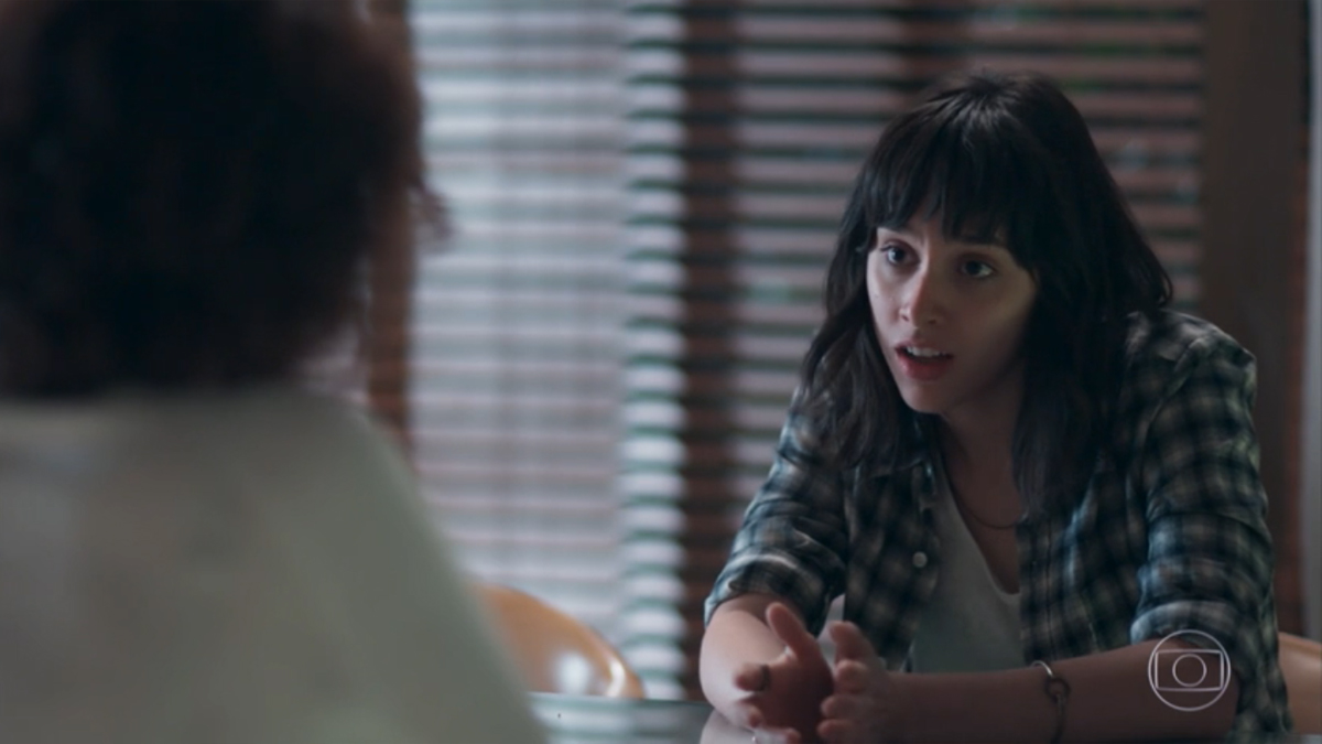 Marta (Malu Galli) e Lica (Manoela Aliperti) em Malhação