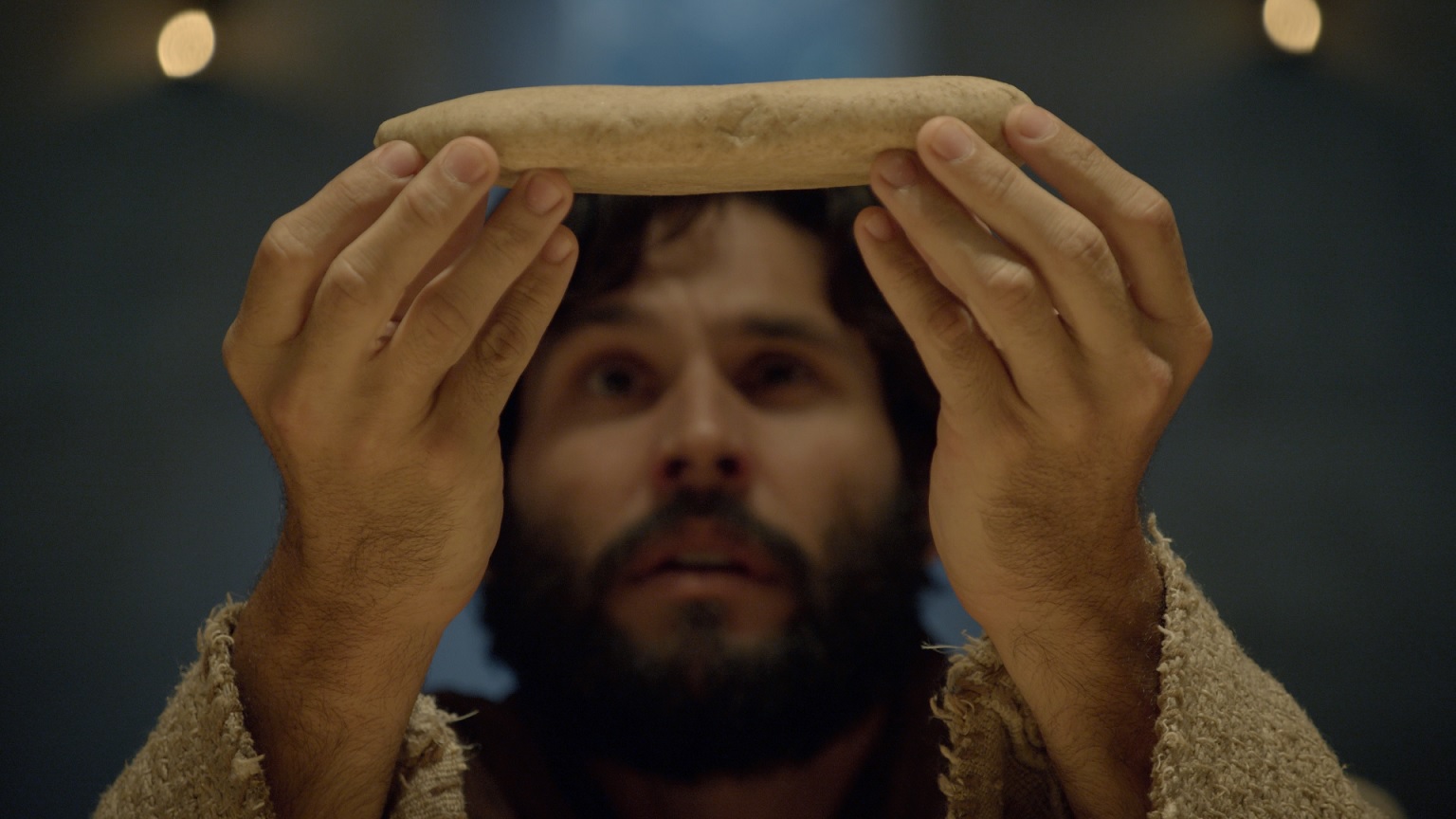 Dudu Azevedo como Jesus na novela Jesus (Blad Meneghel / Record TV)