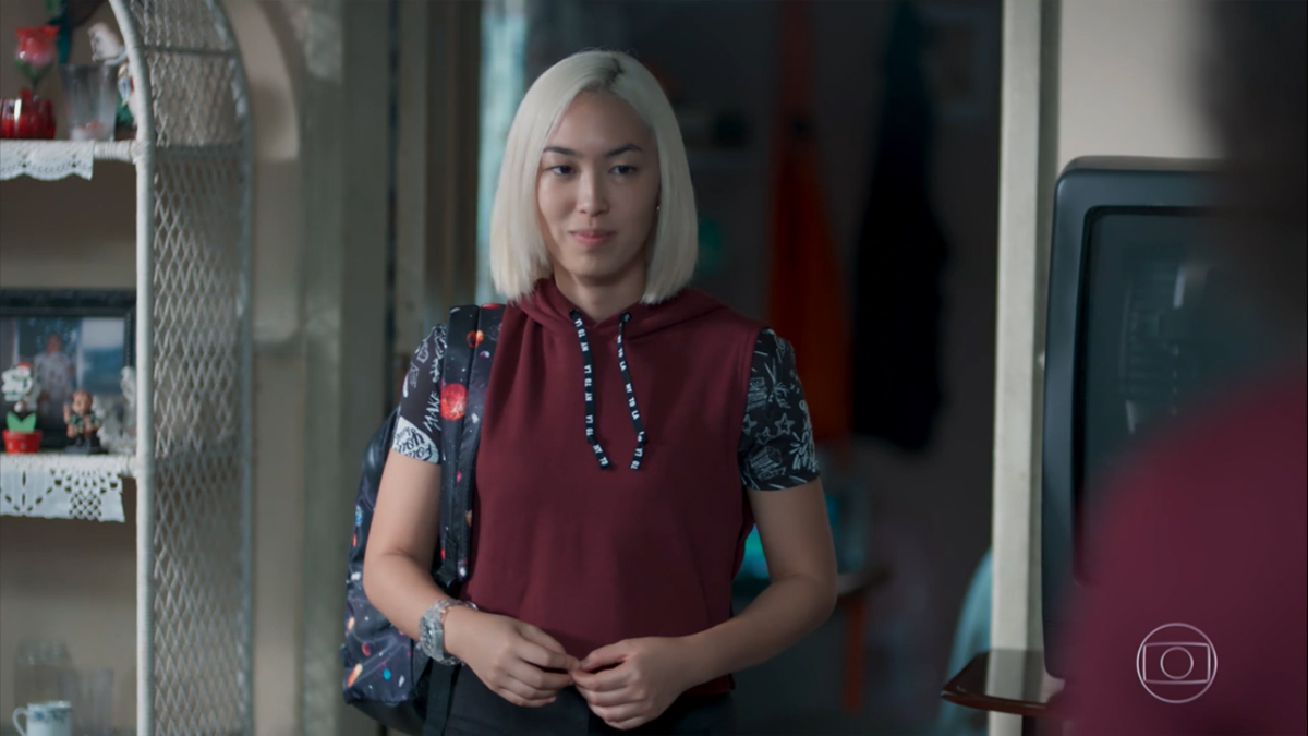Tina (Ana Hikari) em Malhação