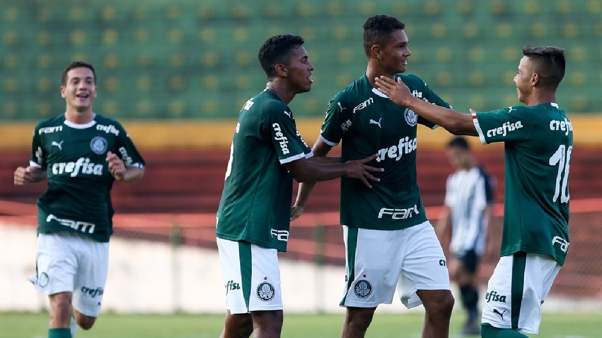 Jogadores da equipe sub 17 do Palmeiras (Fabio Menotti / Ag Palmeiras)