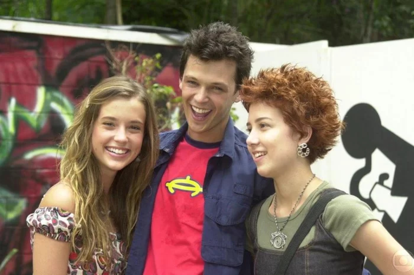 Juliana Didone, Guilherme Berenguer e Marjorie Estiano como Letícia, Gustavo e Natasha em Malhação 2004 (Divulgação / Globo)