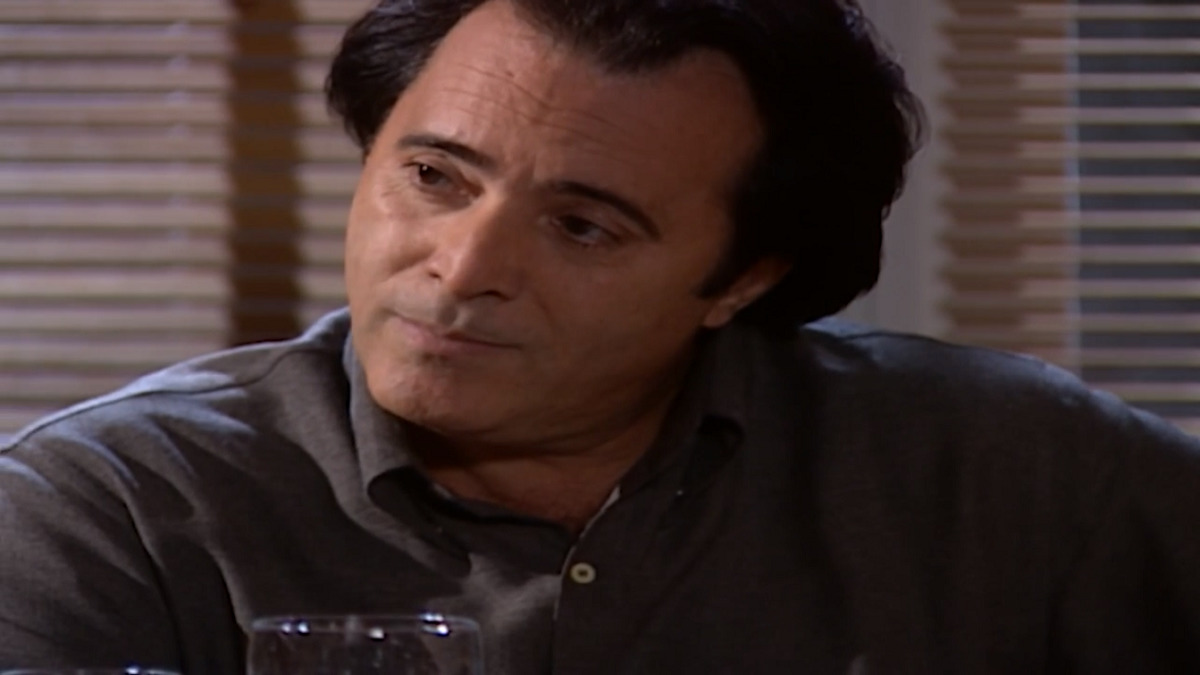 Téo (Tony Ramos) em Mulheres Apaixonadas