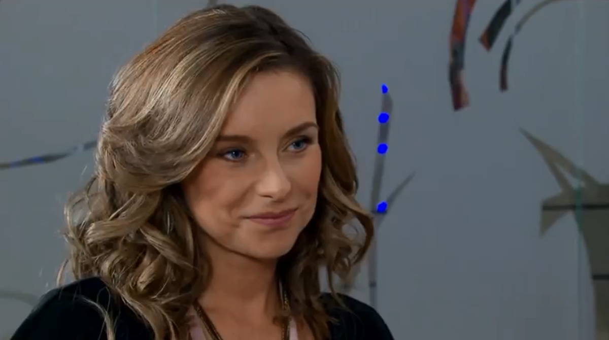 Helena entra em Triunfo do Amor (Reprodução: Televisa S.A.)