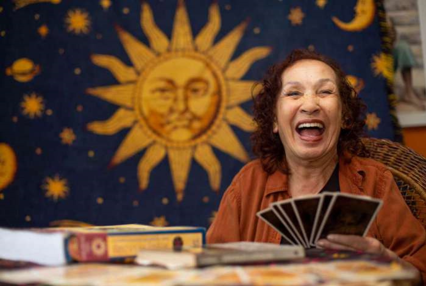 A astróloga Zora Yonara (Reprodução / O Dia)