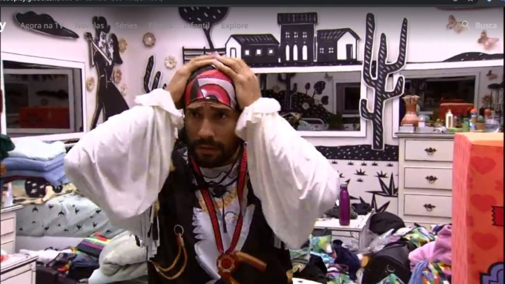 Bio fantasiado de pirata no monstro do BBB 21