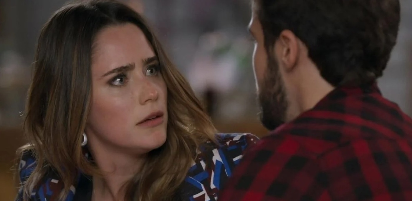 Bruna (Fernanda Vasconcellos) e Giovanni (Jayme Matarazzo) de Haja Coração