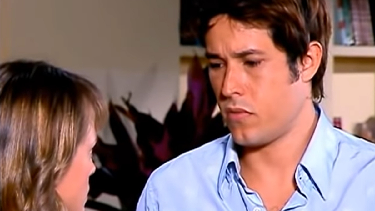 Flor (Juliana Silveira) e Fred (Roger Gobeth) em Floribella