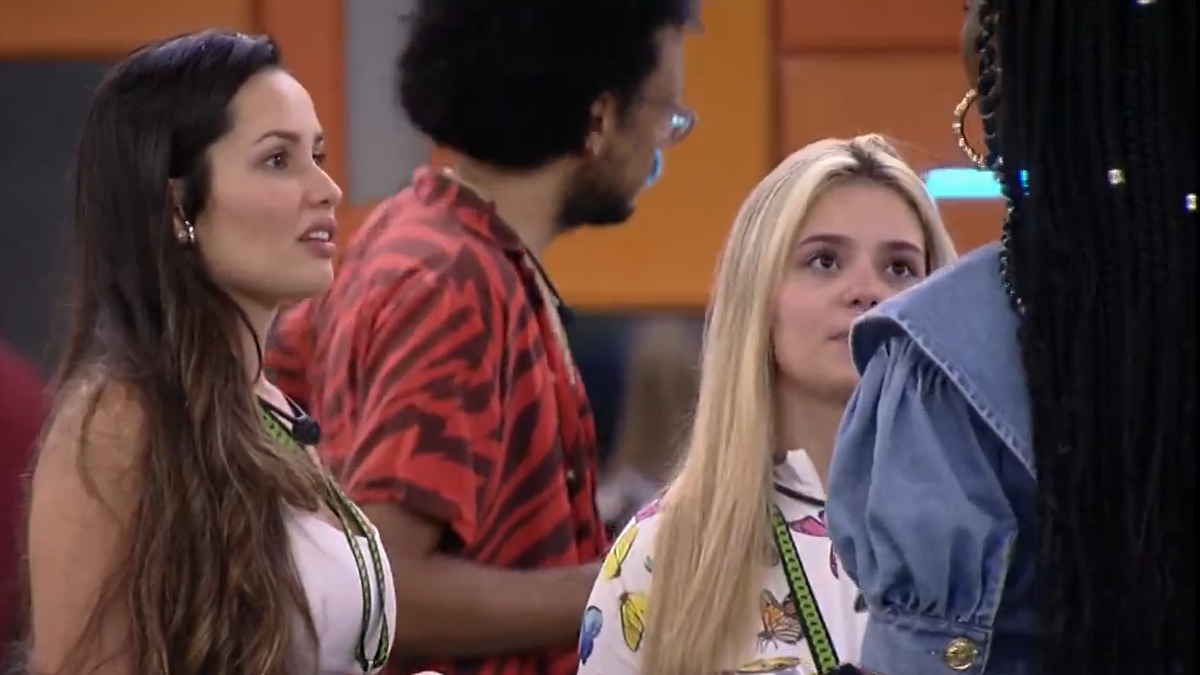 Juliette, Viih Tube e Camilla de Lucas conversam no BBB 21