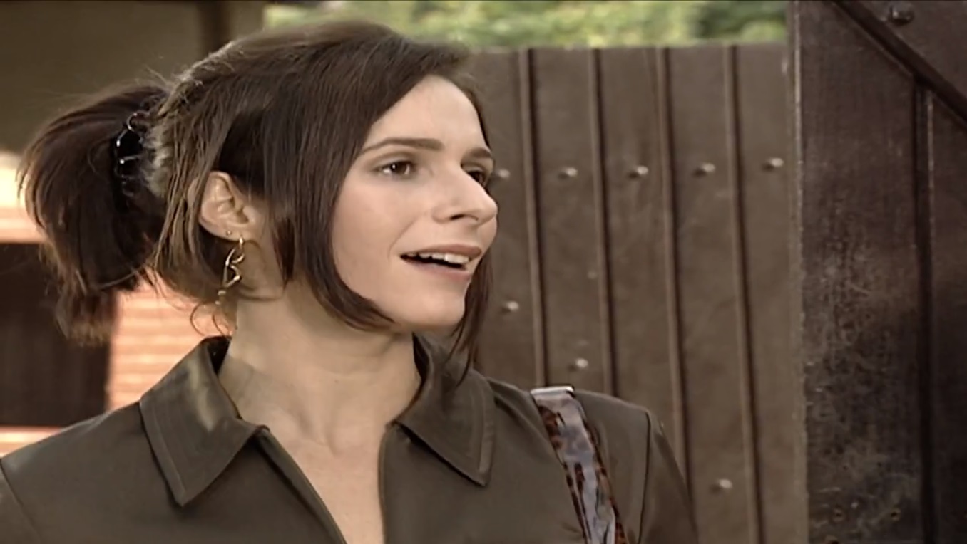 Bruna (Andrea Beltrão), em Era Uma Vez...