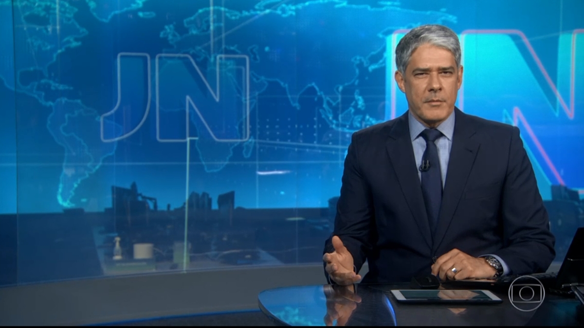 William Bonner imita Jair Bolsonaro (Reprodução: Globo)