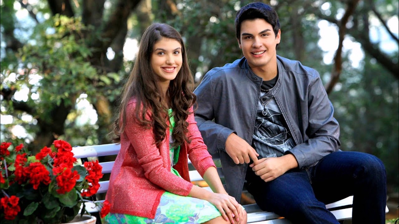Giovanna Grígio e Renê Thristan como Mili e João Pedro em Chiquititas (Reprodução / YouTube)