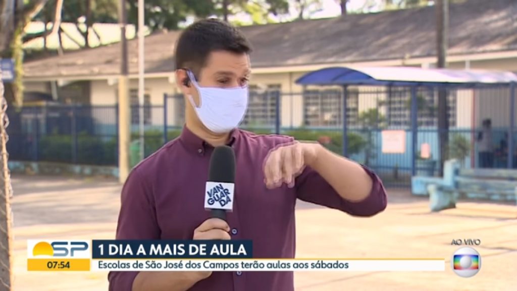 Pedro Melo, repórter da TV Vanguarda, afiliada da Globo, no Bom Dia São Paulo