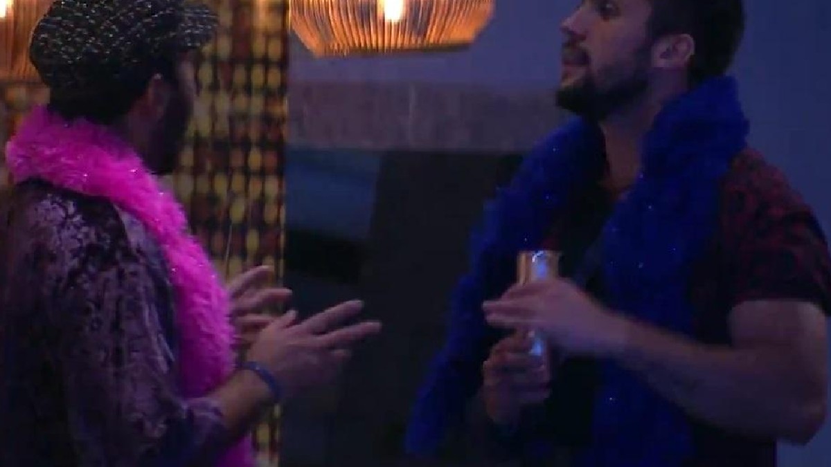 Gilberto e Arthur se entendem no BBB 21