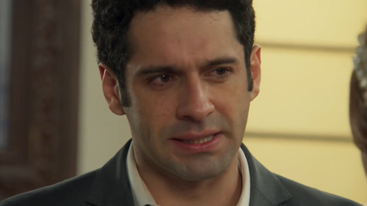 Beto (João Baldasserini) em Haja Coração