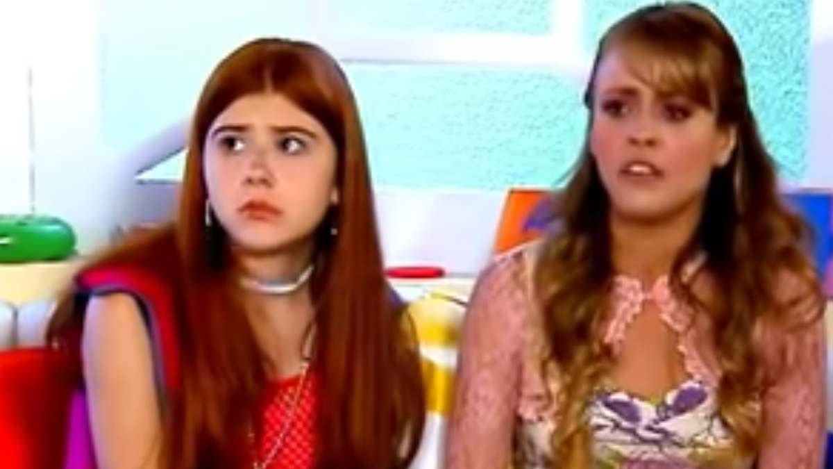Bruna (Mariah Rocha) e Maria Flor (Juliana Silveira) em Floribella