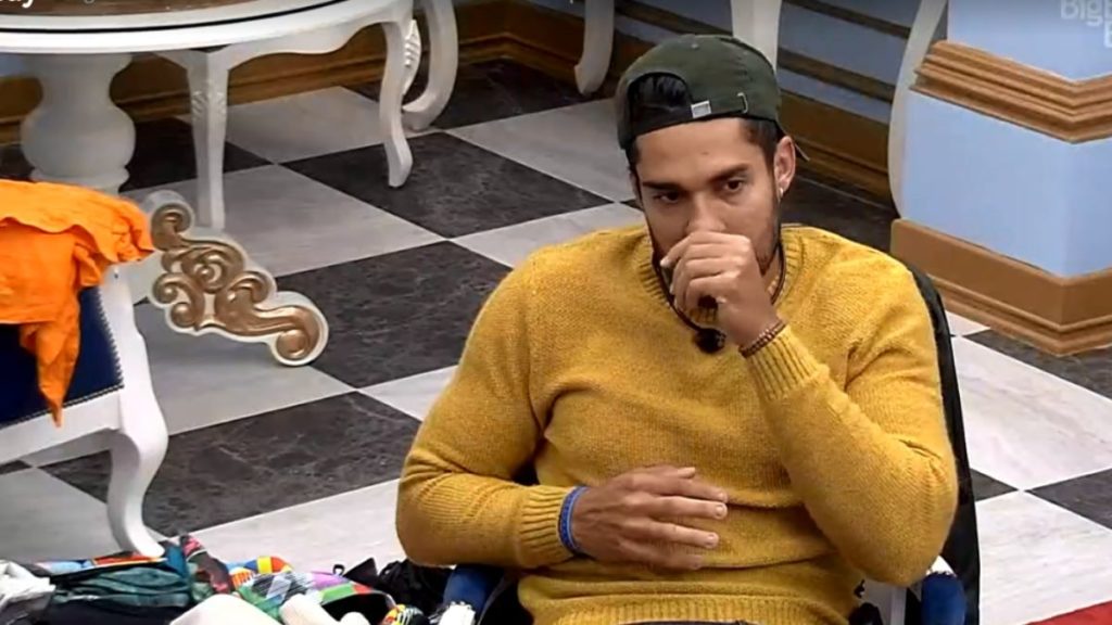 Acrebiano no quarto do líder do BBB 21