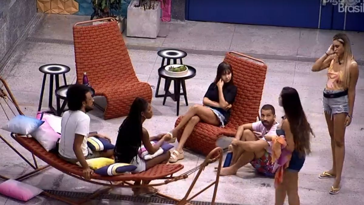 Participantes reunidos no BBB 21