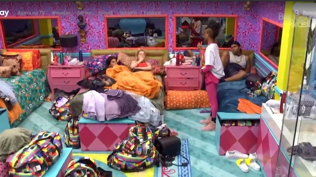 Viih Tube, Karol Conká, Nego Di e Pocah no quarto colorido do BBB 21