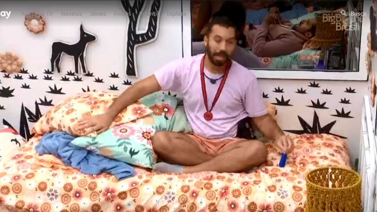 Gilberto no quarto cordel do BBB 21