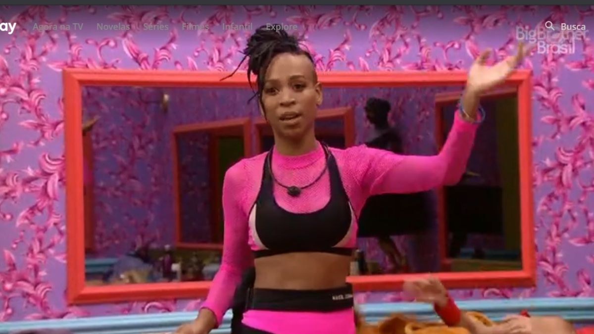 Karol Conká no quarto colorido do BBB 21