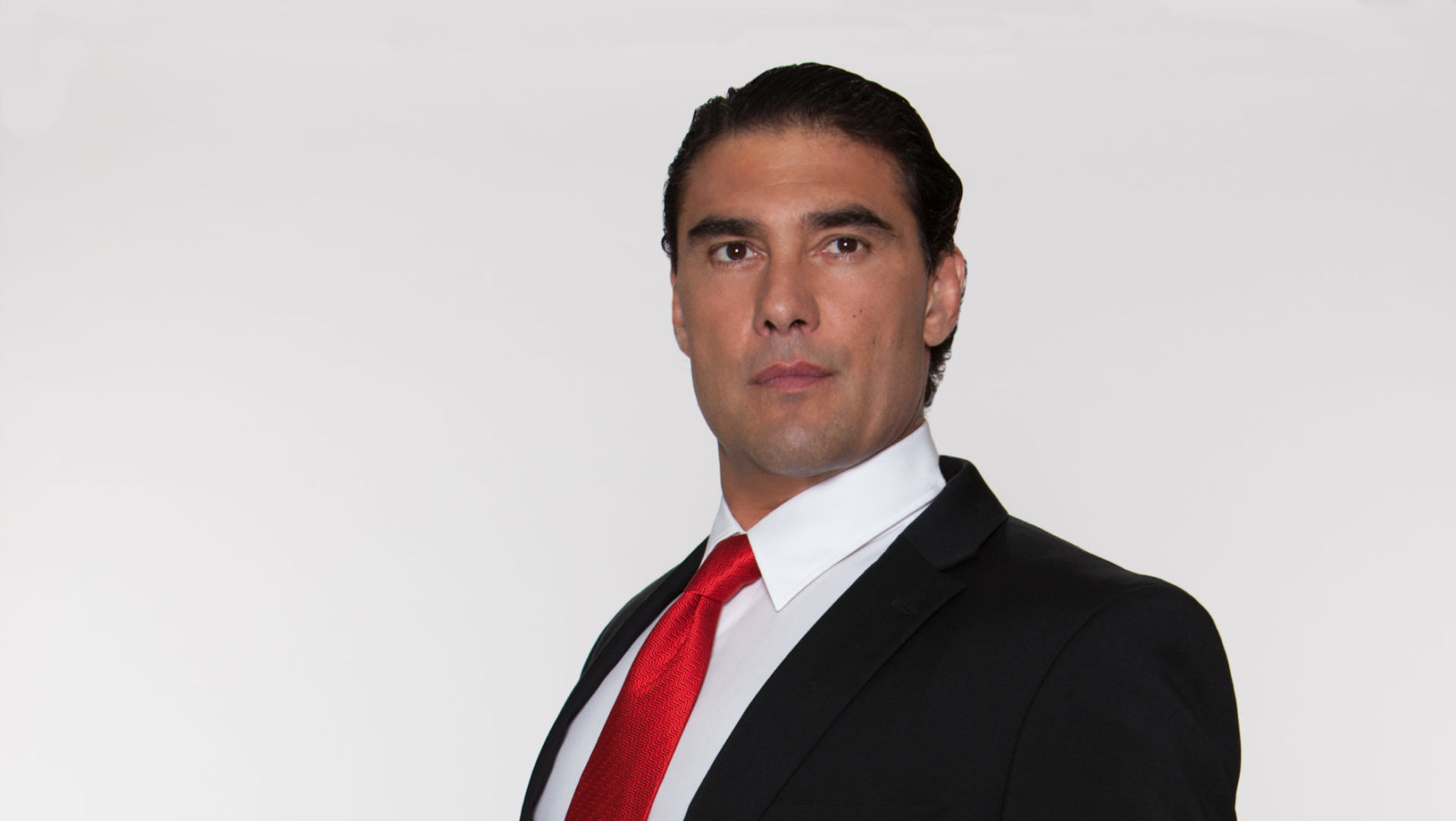 Eduardo Yáñez como José Ângelo em Amores Verdadeiros (Divulgação / Televisa)