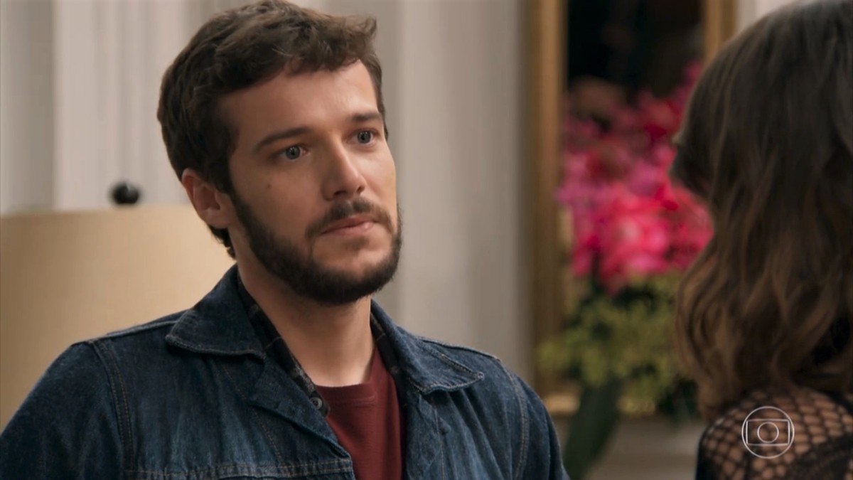 Giovanni (Jayme Matarazzo) e Camila (Agatha Moreira) em Haja Coração