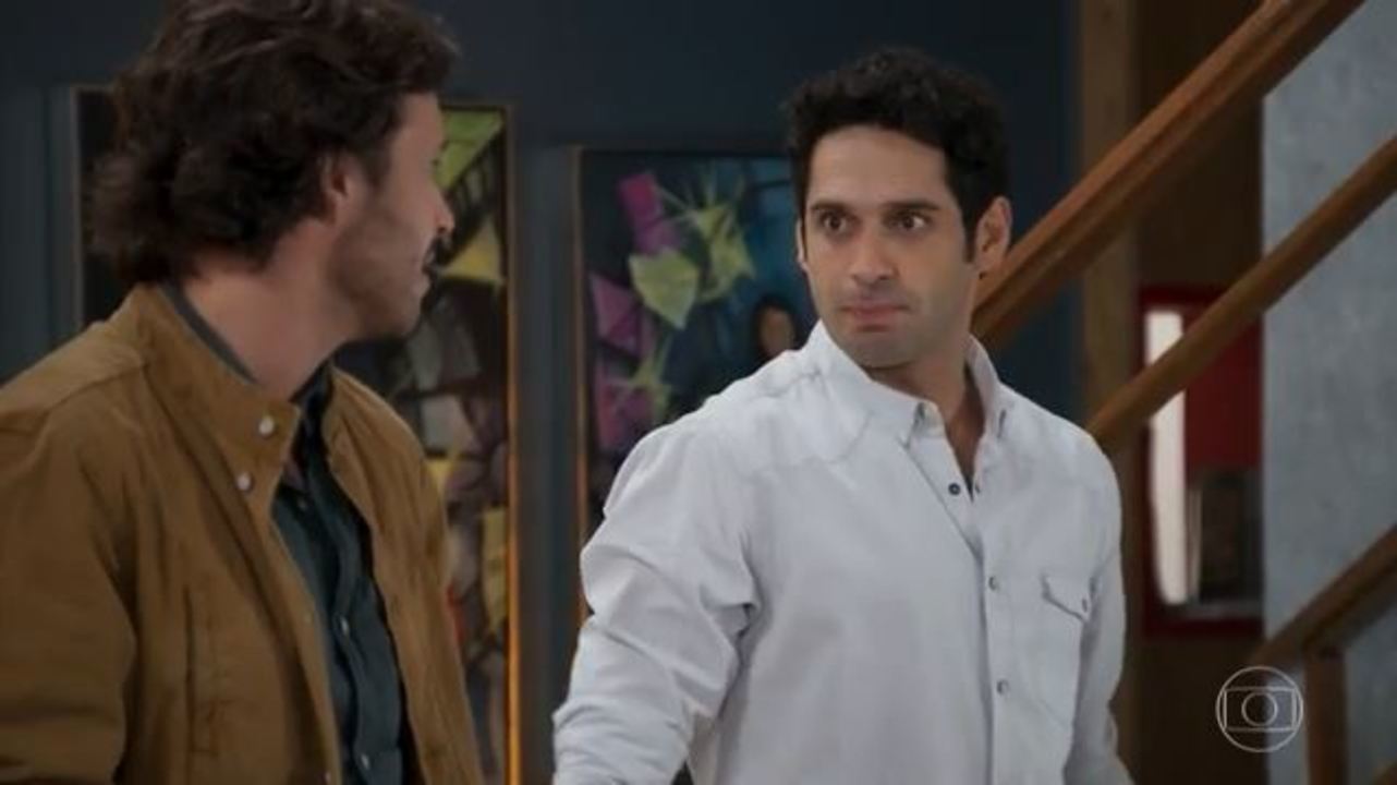 Henrique (Nando Rodrigues) e Beto (João Baldasserini) em Haja Coração