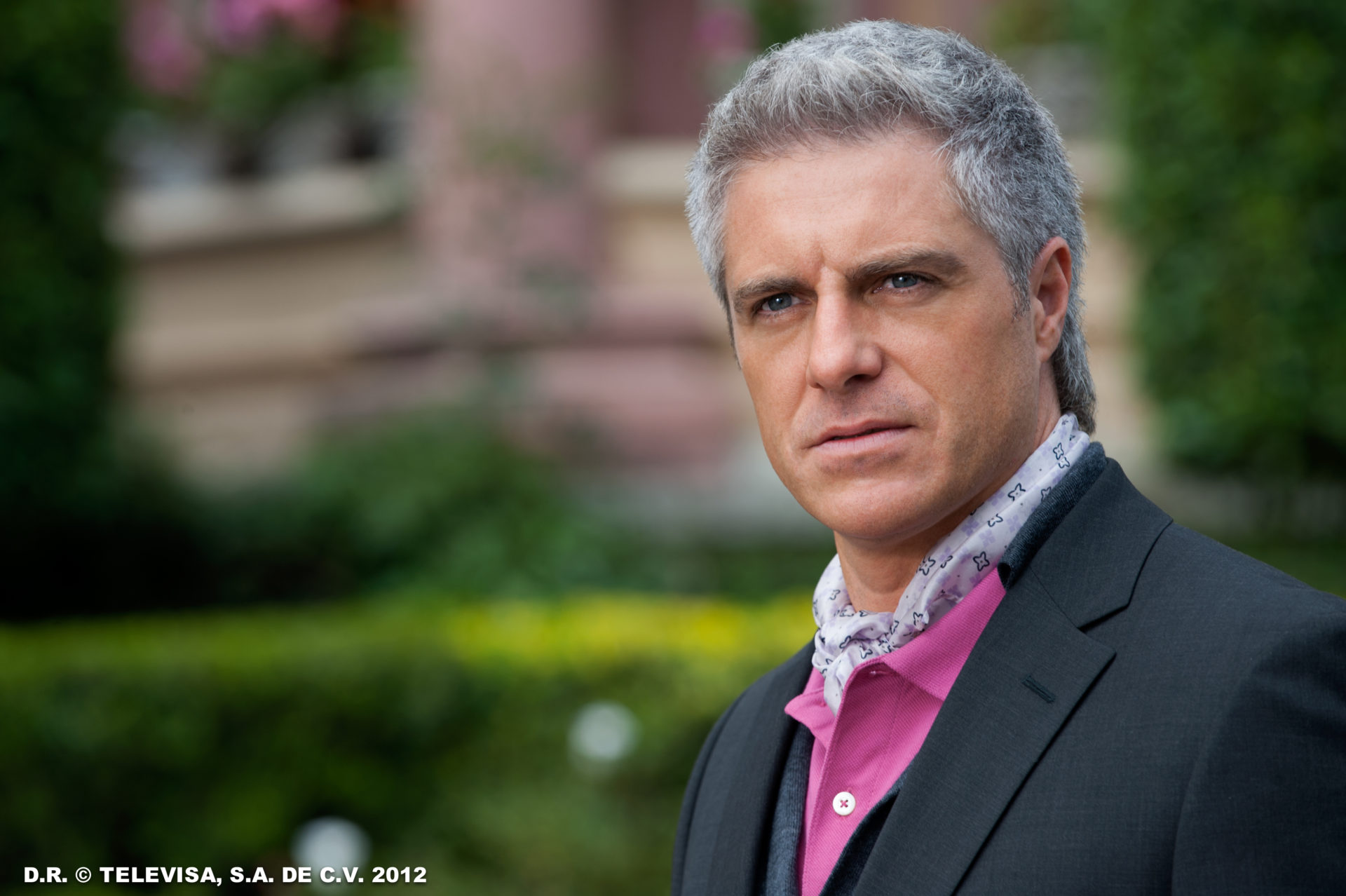 Lisardo Guarinos como Carlos em Amores Verdadeiros (Divulgação / SBT)