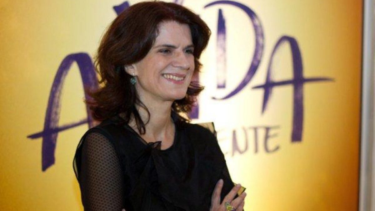 Lícia Manzo