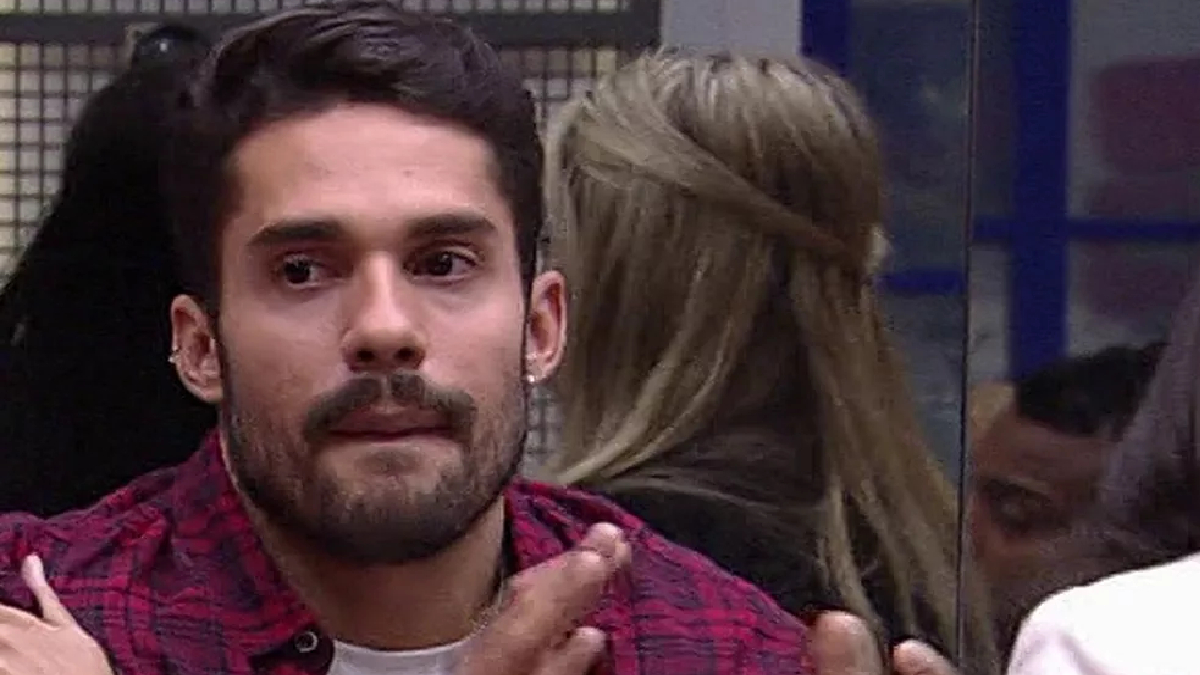 Arcrebiano é eliminado do BBB 21