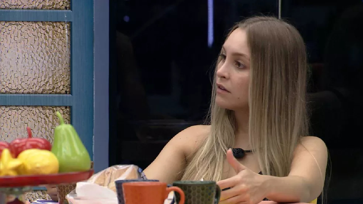 Carla Diaz desabafa sobre brother no BBB 21