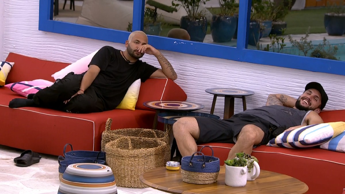 Projota e Arthur falam sobre Fiuk na casa do BBB 21