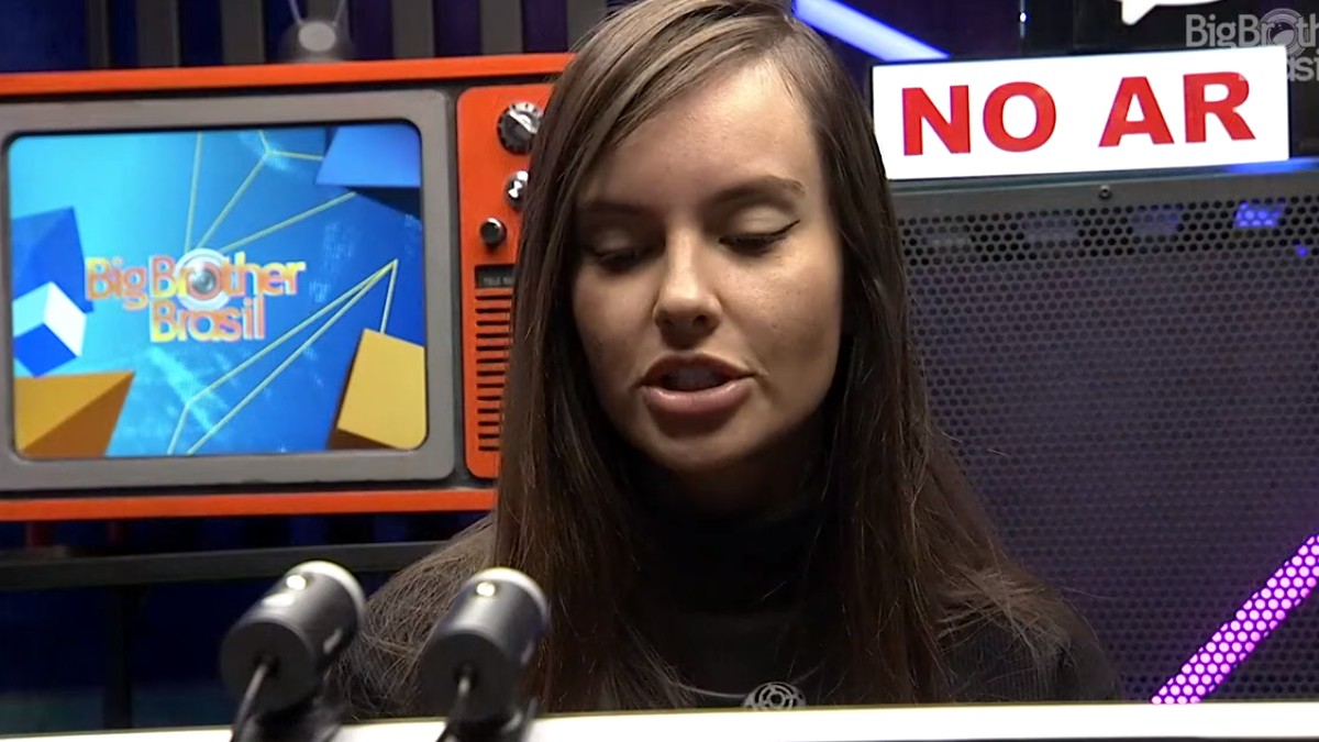 Thais no confessionário do BBB 21