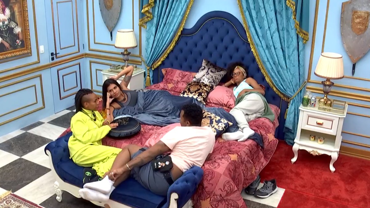 Karol Conká, Pocah, Nego Di e Lumena no quarto do líder do BBB 21