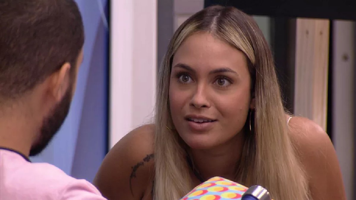 Sarah do BBB 212