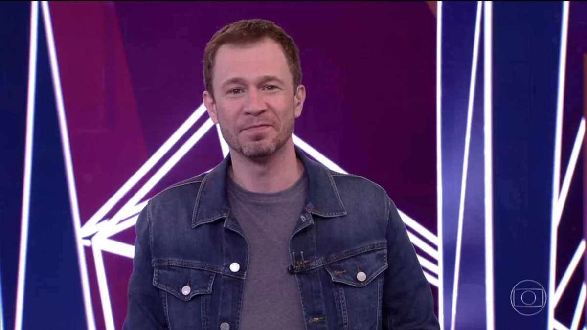 O apresentador do BBB 21 Tiago Leifert