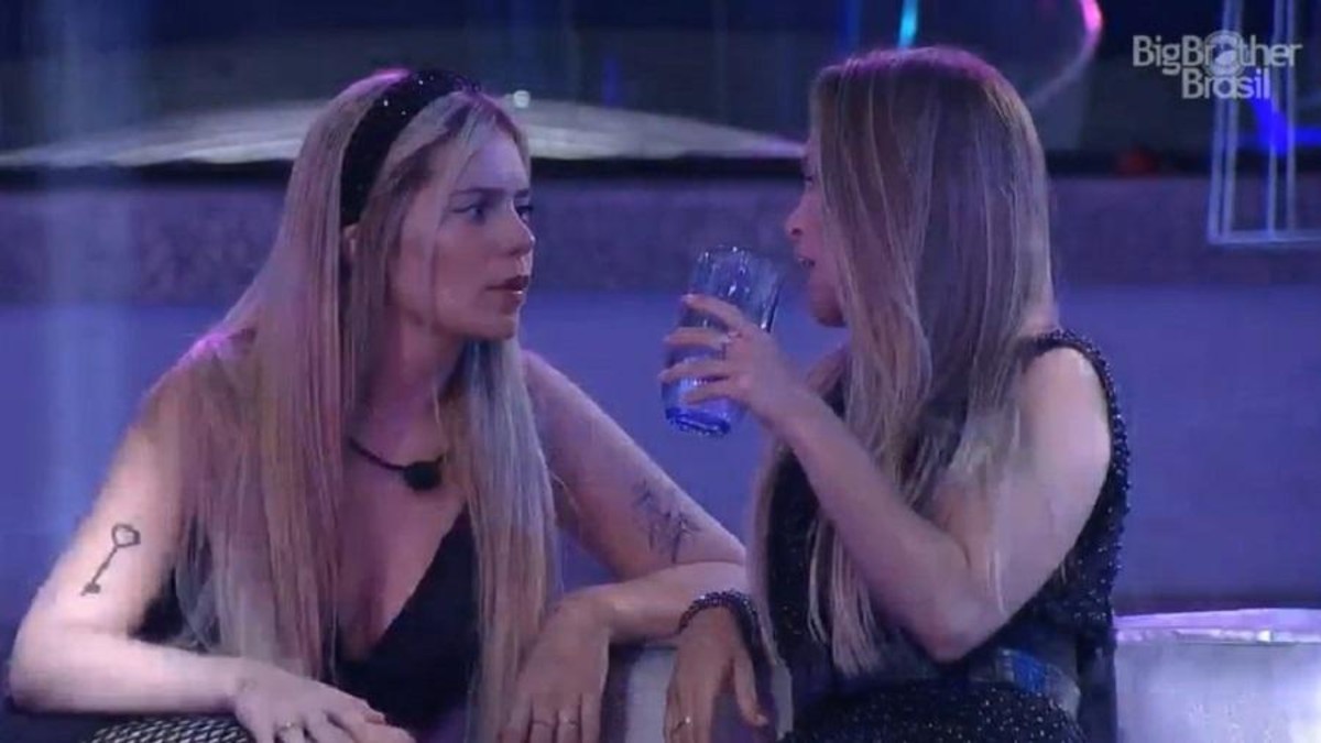 Viih Tube conversa com Carla Diaz no BBB 21