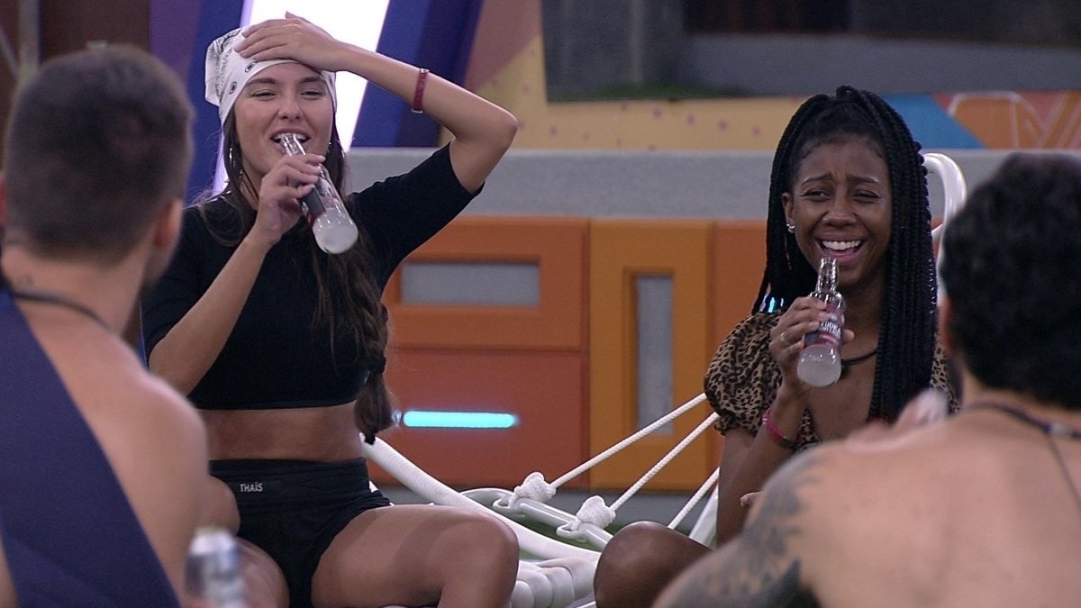 Brothers brincam de verdade ou consequência no BBB 21