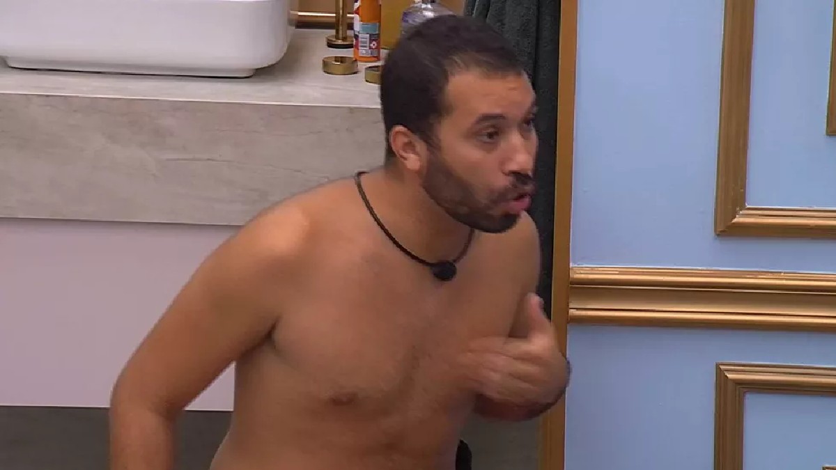 Gilberto no quarto do líder no BBB 21