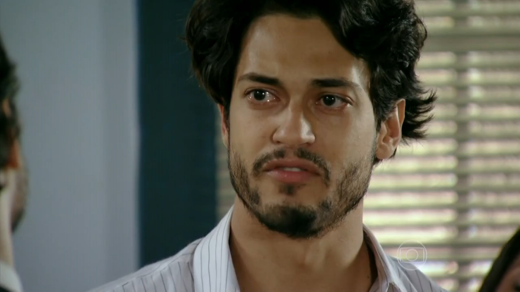 Hélio (Raphael Viana) em Flor do Caribe